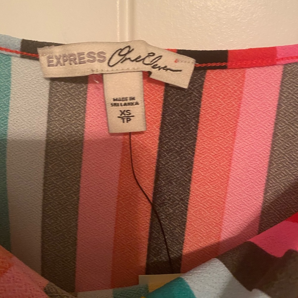 NWT Express Tank - Picture 2 of 4